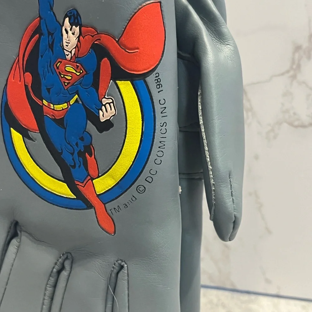 Superman DC Comics 1986 RARE kids boys gloves vintage